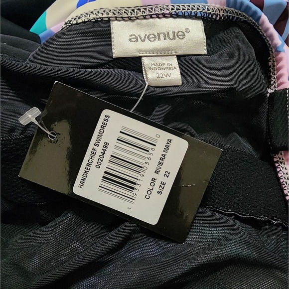 Avenue Tropical print Sharkbite Print Swim Dress - matisse new!! Plus size 22 24 - Picture 7 of 9